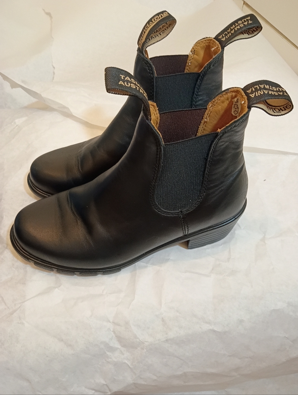 Blundstone 1671 women’s black leather boot Size 6.5